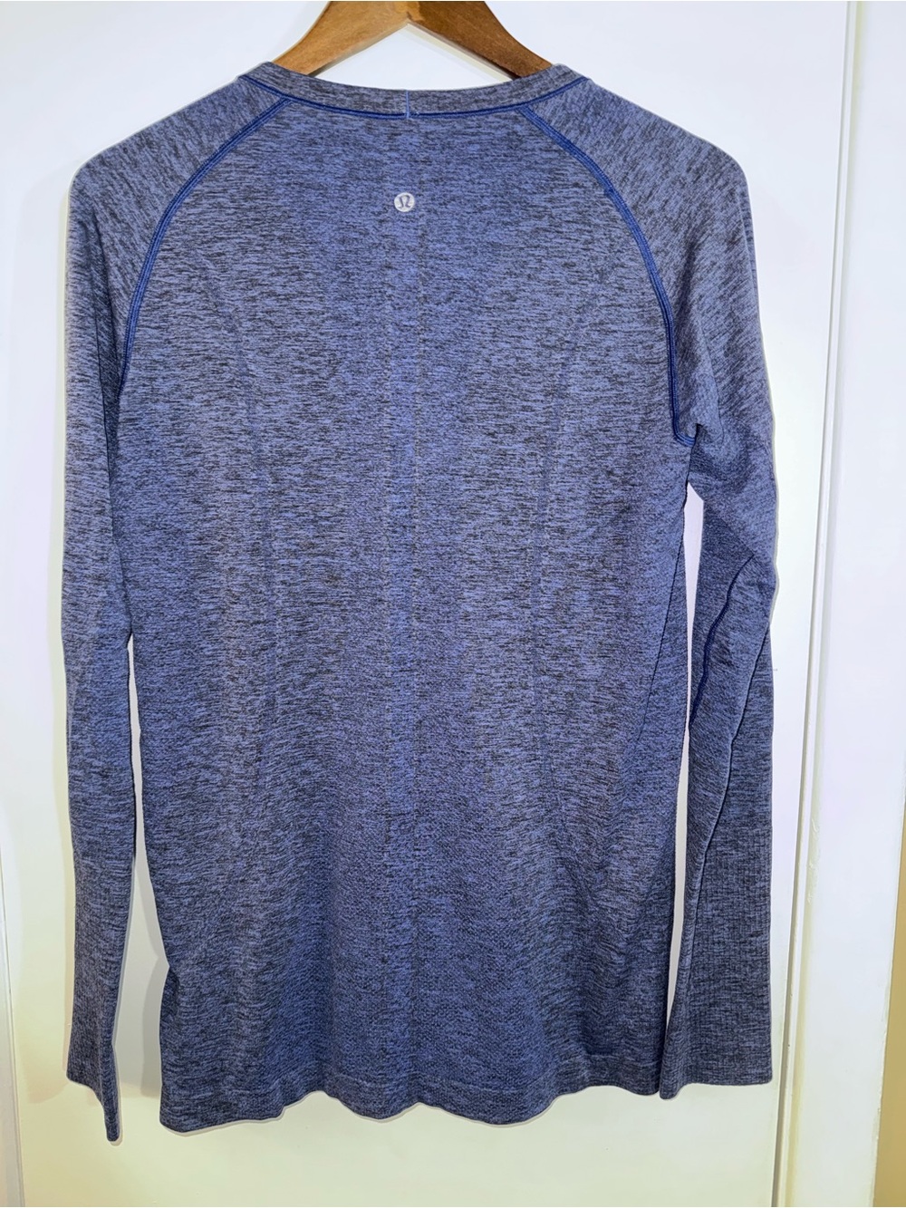 lululemon athletica Women's Long-Sleeve Heathered Navy Top